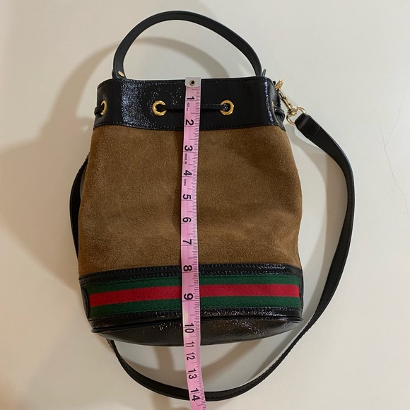 Gucci Suede Ophidia Bucket Bag With Web Detail - Picture 13 of 17